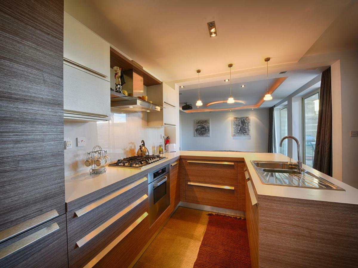 Anthony'S Maisonette Villa คาลา ภายนอก รูปภาพ